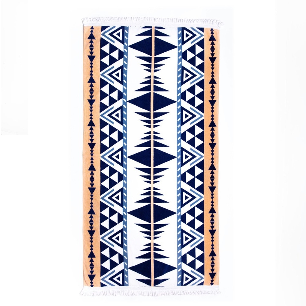 ☀️❤️Tofino Beach Towel With Tassel Trim❤️☀️